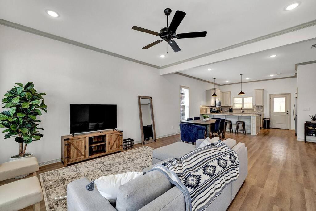 타일러 Alamo Luxury Living Up To 11 빌라 외부 사진