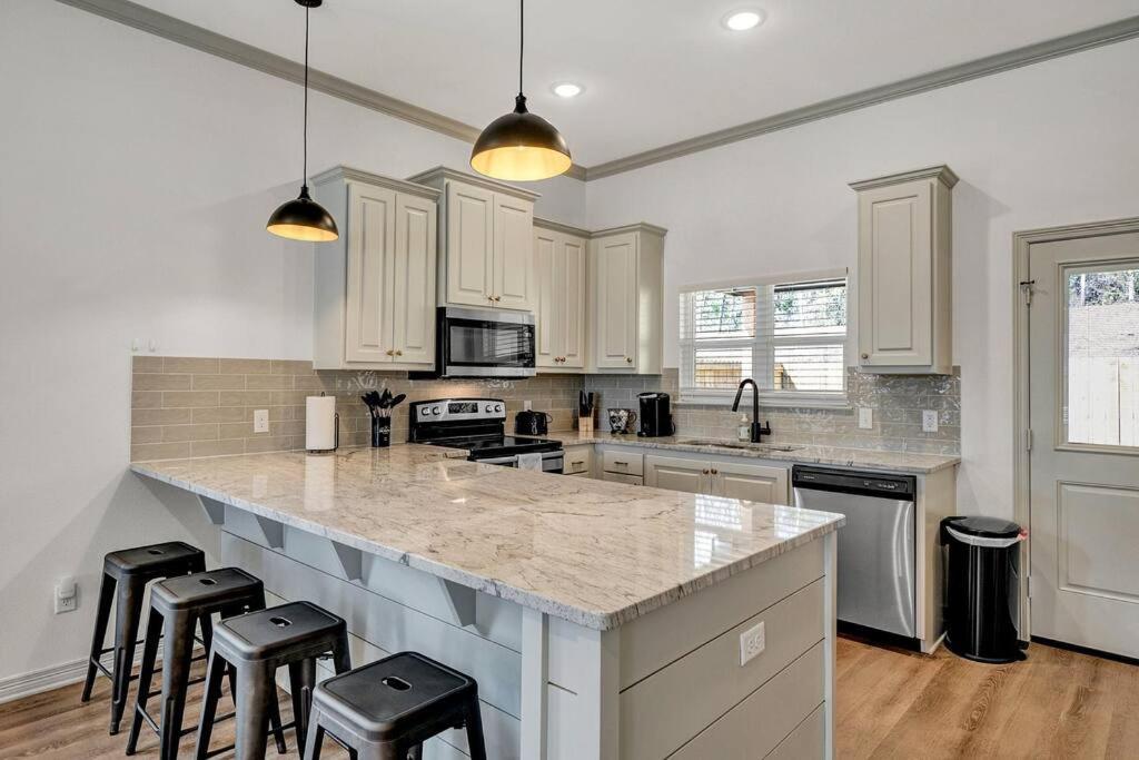 타일러 Alamo Luxury Living Up To 11 빌라 외부 사진