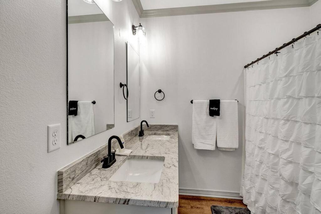 타일러 Alamo Luxury Living Up To 11 빌라 외부 사진